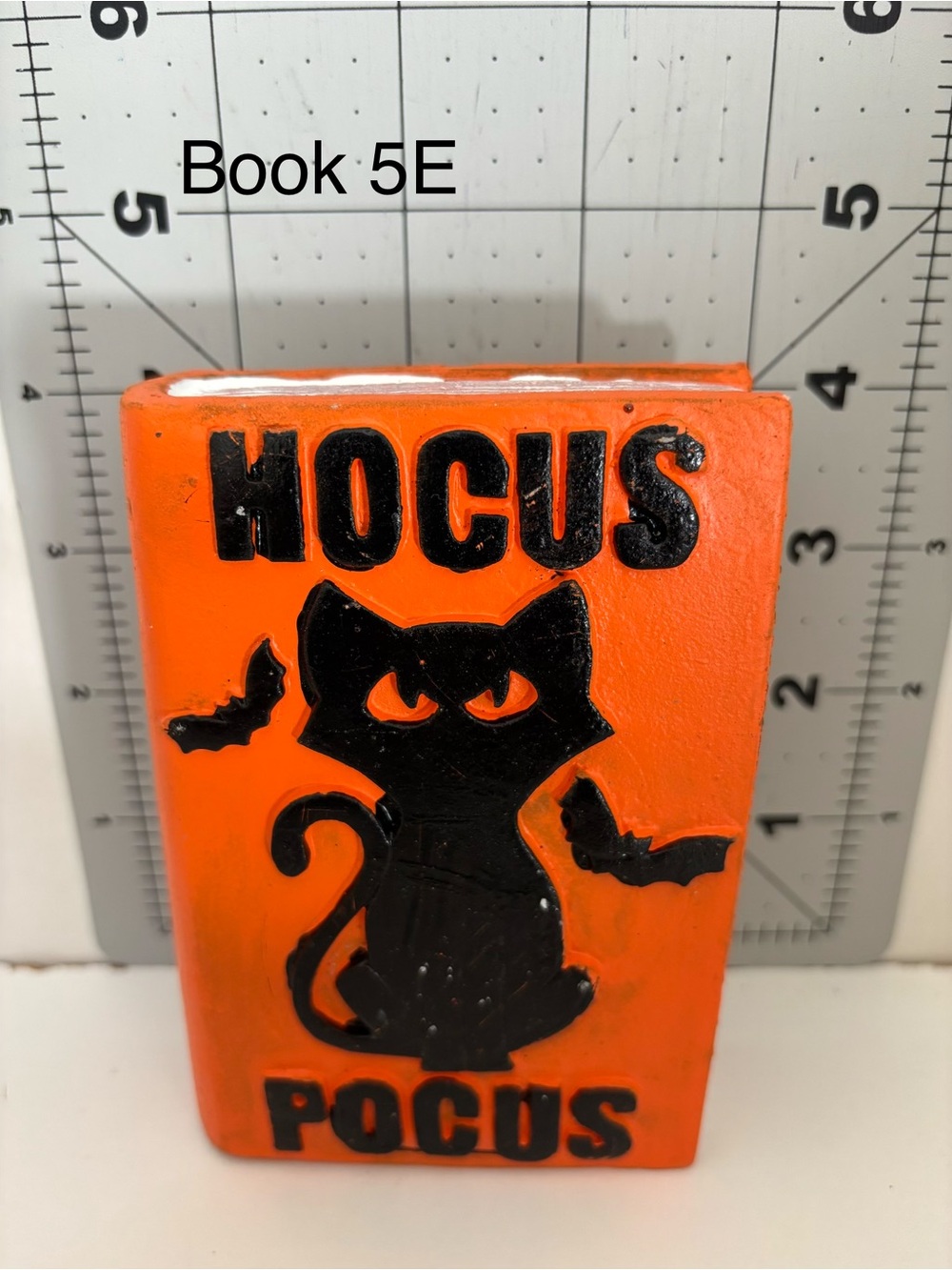HOCUS POCUS Halloween Cat Book Table Decor - Orange Black